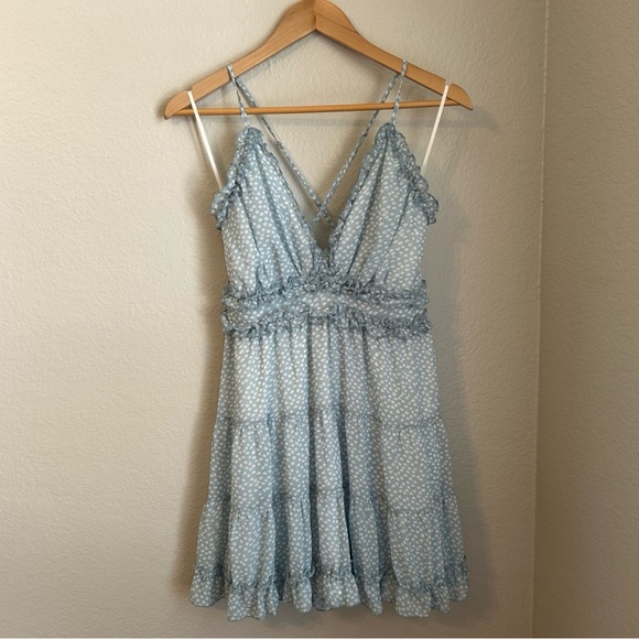 NWT, Aakaa Women’s Low Back Cami Strap Floral Print Blue & White Mini Dress, Med - Picture 1 of 6
